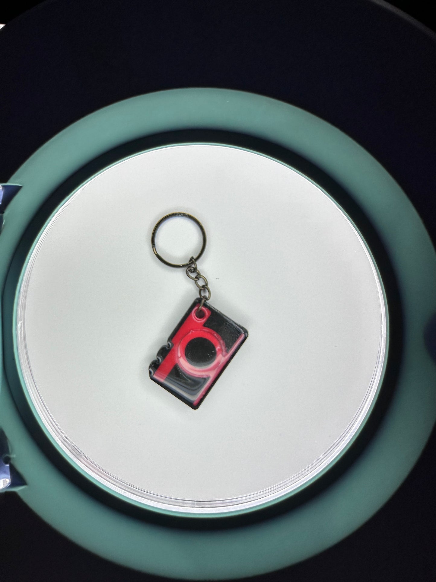 PHOTOGRAPHER NFC KEYCHAIN,upgraded faster speed, more storage.