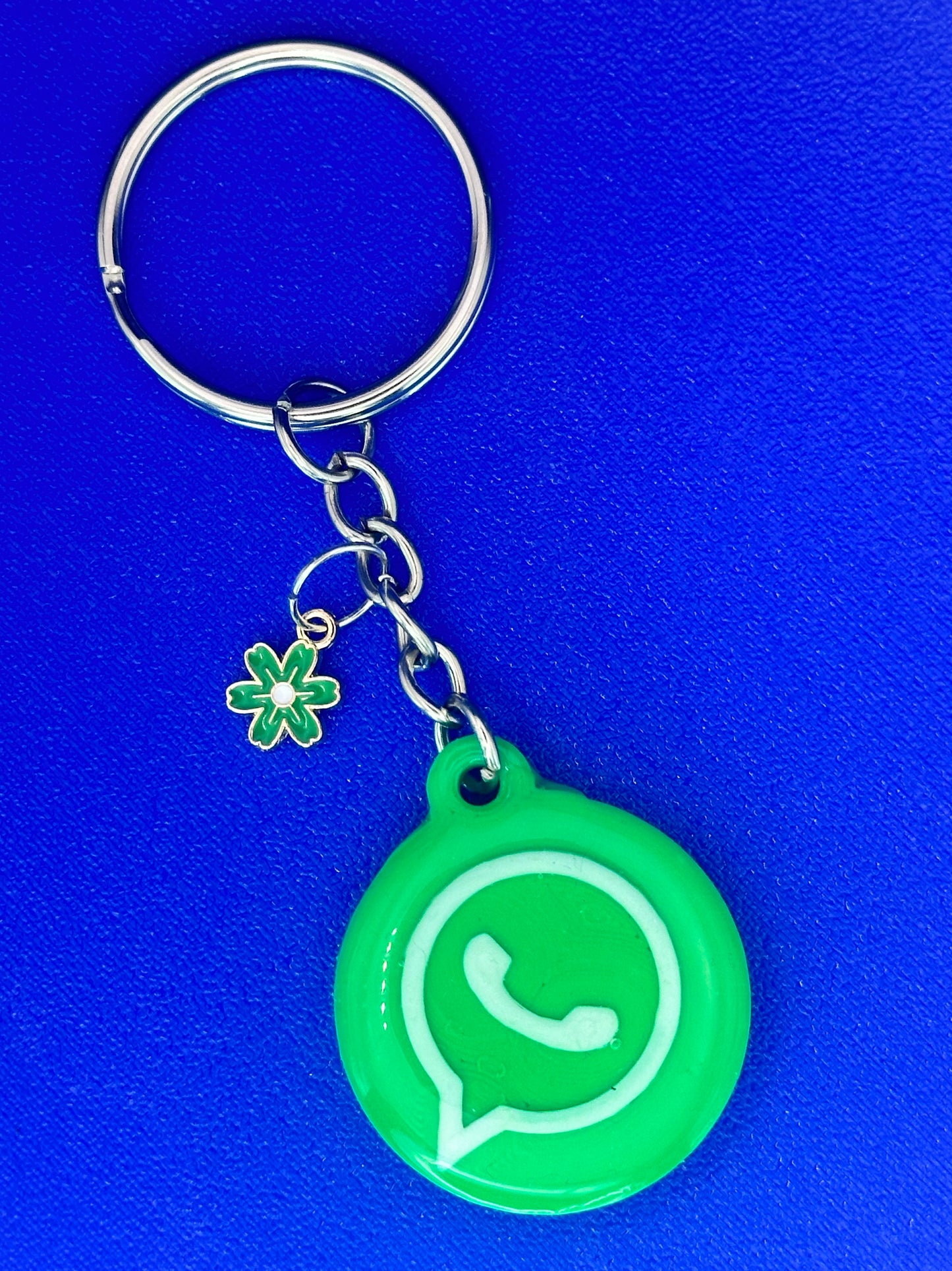 WHATSAPP NFC KEYCHAIN,upgraded faster speed, more storage.